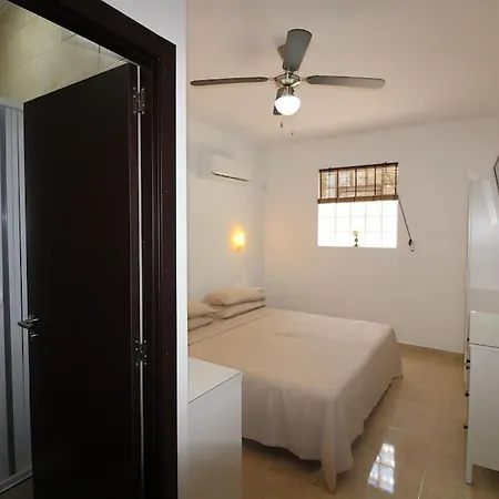 4 Bedroom, Luxury - Heated Pool *