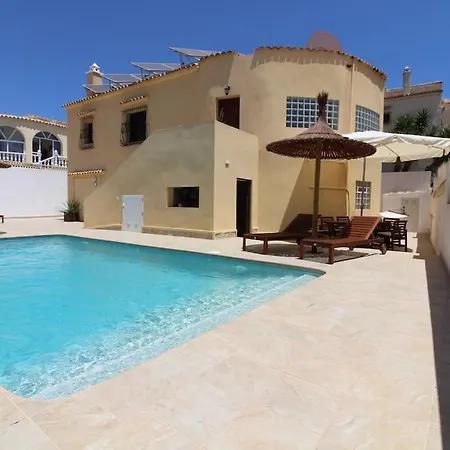 Villa 4 Bedroom, Luxury - Heated Pool *