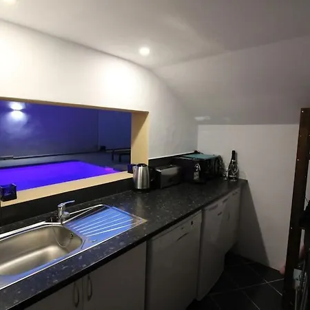 Villa 4 Bedroom, Luxury - Heated Pool