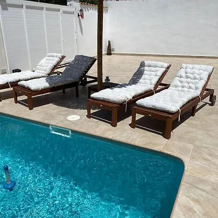 4 Bedroom, Luxury - Heated Pool Villa
