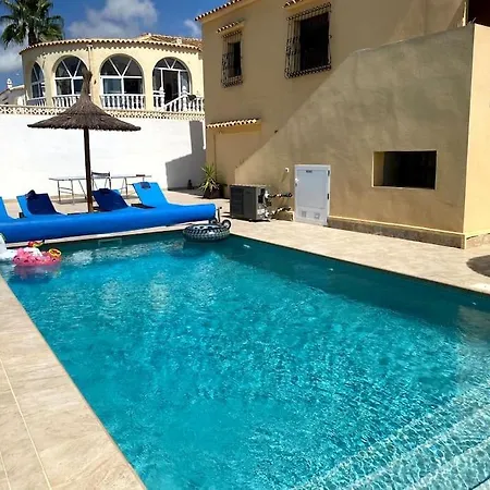 Villa 4 Bedroom, Luxury - Heated Pool *