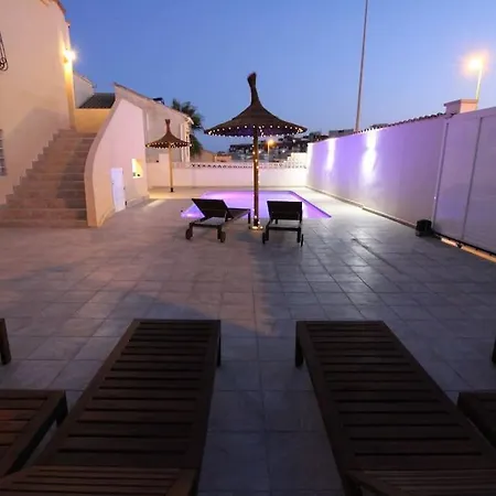 Villa 4 Bedroom, Luxury - Heated Pool