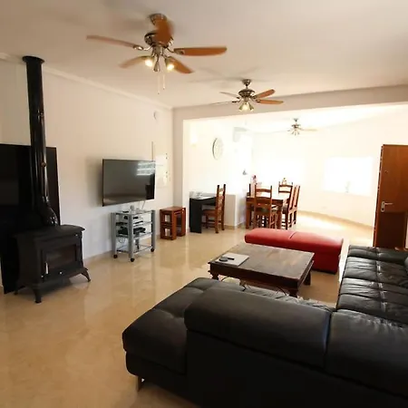 4 Bedroom, Luxury - Heated Pool Villa *